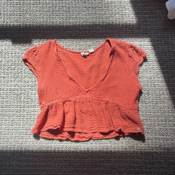 Roxy Tops - ROXY short sleeve cropped top